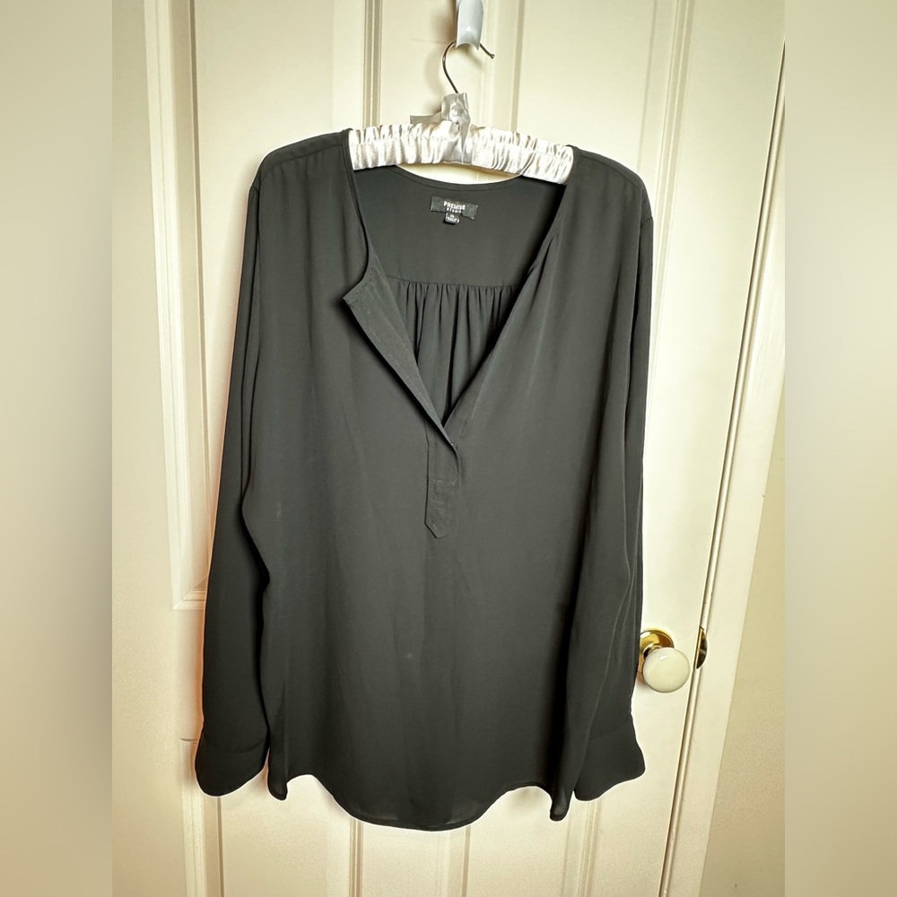 Premise Black V-Neck Blouse - Picture 1 of 5